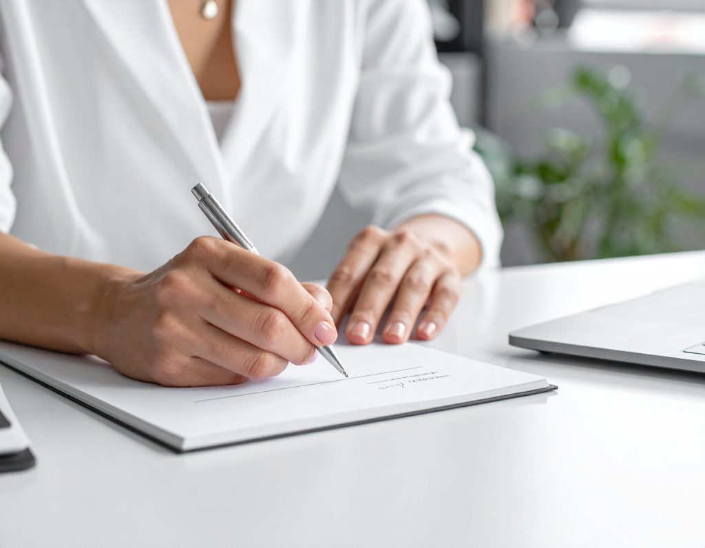 Gesucht: Administrative Projektleitung / Projektmanager:in (m/w/d)  für Bildungsprojekte in den Bereichen  Kunst und Kultur für Kinder und Jugendliche in Trier