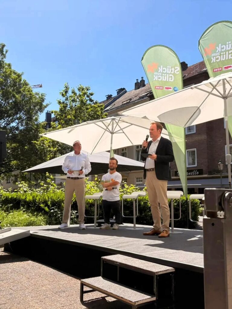 Eröffnung Spielplatz Getrudisplatz Düsseldorf Eller 3