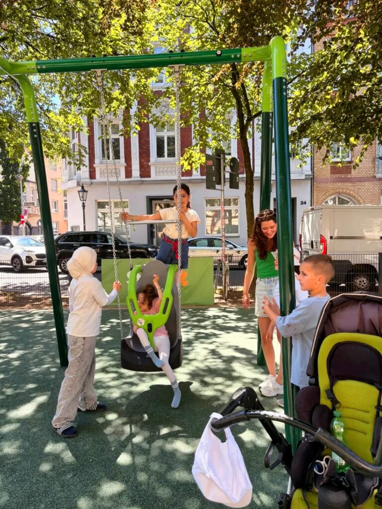 Eröffnung Spielplatz Getrudisplatz Düsseldorf Eller 6