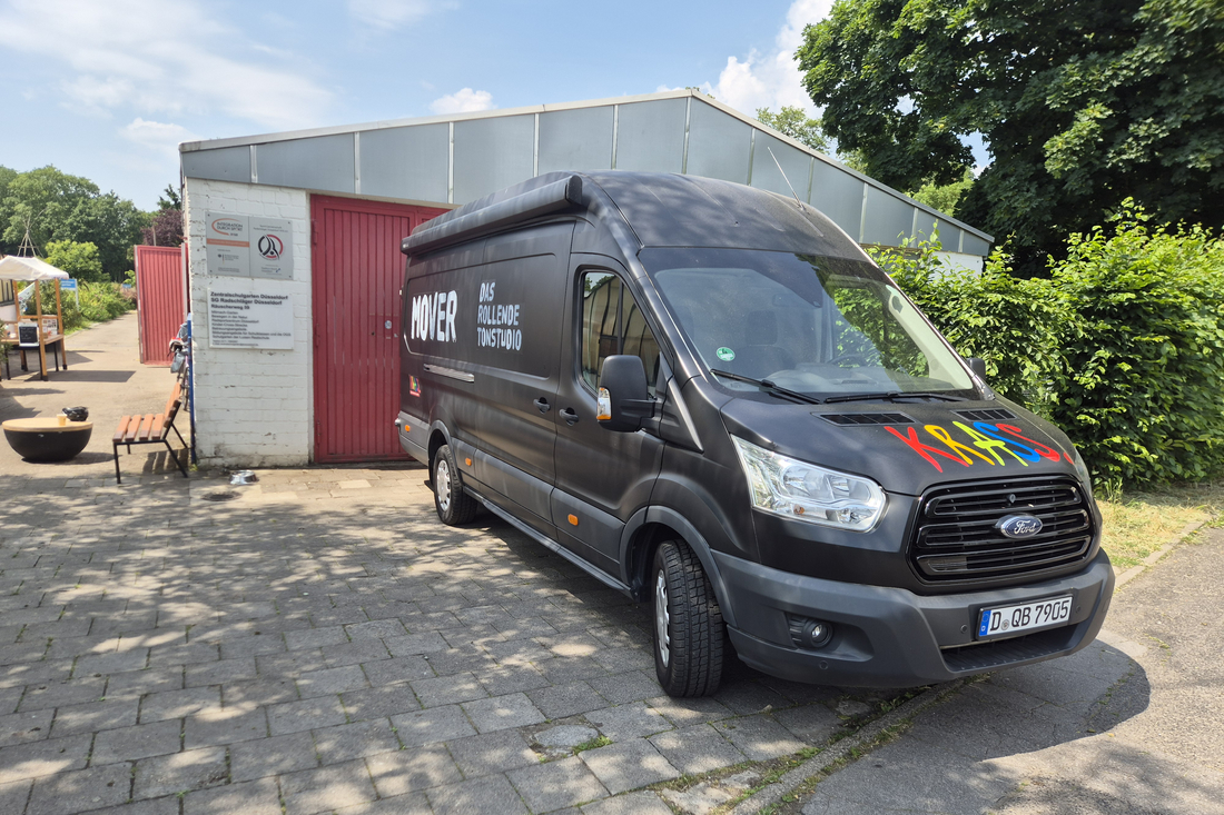 Das rollende Tonstudio im Uentralschulgarten Düsseldorf