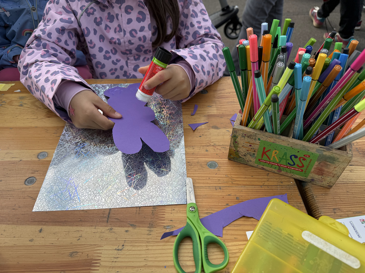 Weltkindertag 2026: KRASS unterwegs – Kunst bringt Kinder zusammen
